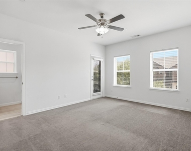 2413 Ash Lane - Photo Thumbnail 16