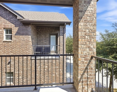 2413 Ash Lane - Photo Thumbnail 18