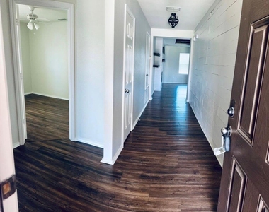 1709 Trace Drive - Photo Thumbnail 13