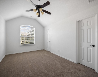 12289 Princess Drive - Photo Thumbnail 17