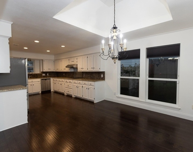4669 Portrait Lane - Photo Thumbnail 7