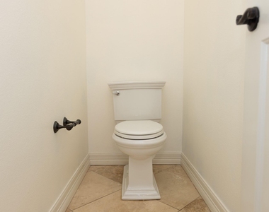 4669 Portrait Lane - Photo Thumbnail 17