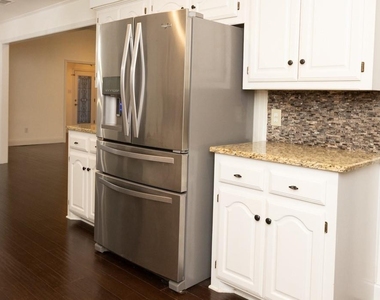 4669 Portrait Lane - Photo Thumbnail 12