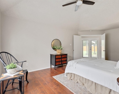 400 Azalea Drive - Photo Thumbnail 15