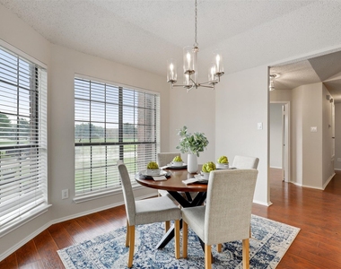 400 Azalea Drive - Photo Thumbnail 2