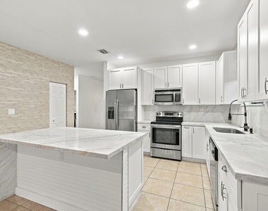 11744 Sw 151st Path - Photo Thumbnail 15