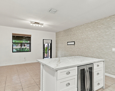 11744 Sw 151st Path - Photo Thumbnail 8