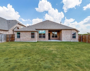 4005 Gray Wolf Drive - Photo Thumbnail 33