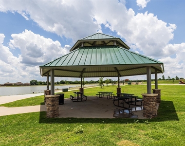 4005 Gray Wolf Drive - Photo Thumbnail 3