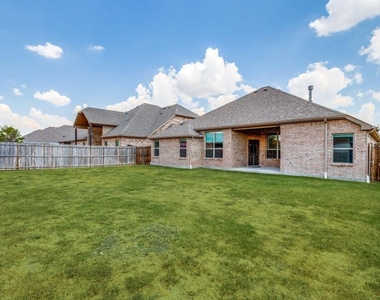 4005 Gray Wolf Drive - Photo Thumbnail 32