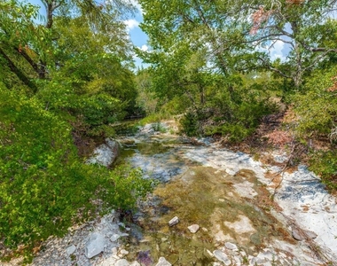 4005 Gray Wolf Drive - Photo Thumbnail 35