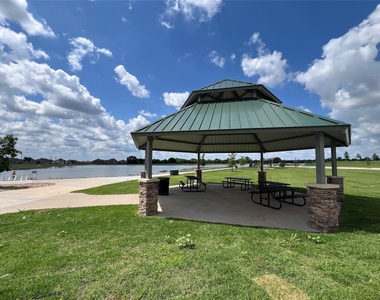 4005 Gray Wolf Drive - Photo Thumbnail 38