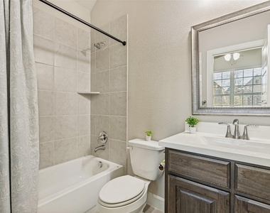 2424 Preakness Place - Photo Thumbnail 4