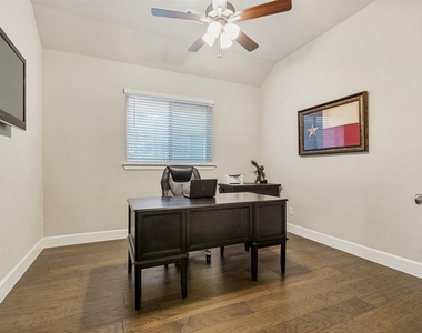 2424 Preakness Place - Photo Thumbnail 5