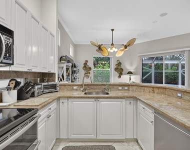 7670 Jasmine Court - Photo Thumbnail 12