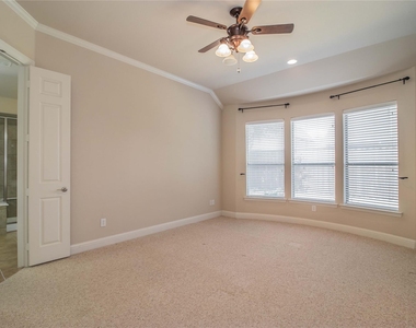 4647 Phillip Drive - Photo Thumbnail 20