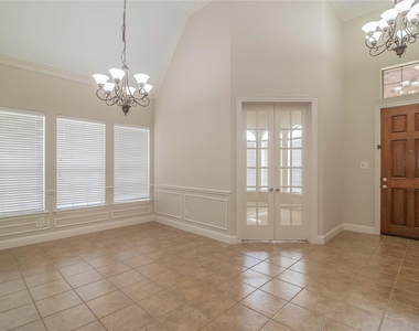 4647 Phillip Drive - Photo Thumbnail 6