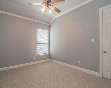 4647 Phillip Drive - Photo Thumbnail 27