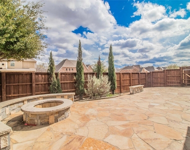 4647 Phillip Drive - Photo Thumbnail 36