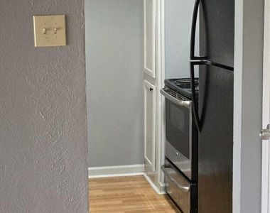 9170 Forest Lane - Photo Thumbnail 6