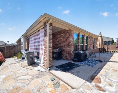 1318 Crossvine Drive - Photo Thumbnail 31
