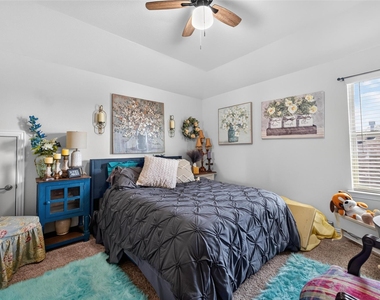 1318 Crossvine Drive - Photo Thumbnail 26