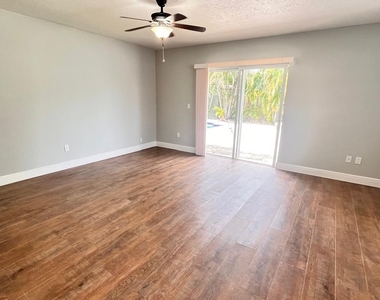 11535 Sanderling Drive - Photo Thumbnail 14
