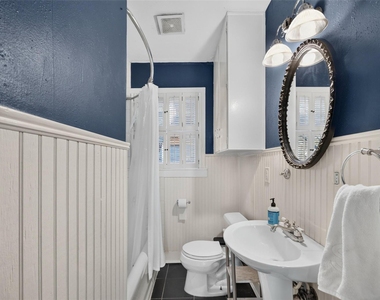 5630 Vanderbilt Avenue - Photo Thumbnail 22