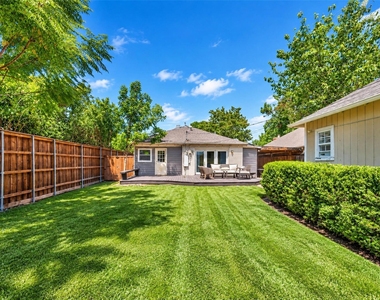 5630 Vanderbilt Avenue - Photo Thumbnail 31
