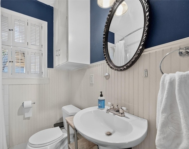 5630 Vanderbilt Avenue - Photo Thumbnail 23