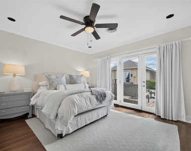 5630 Vanderbilt Avenue - Photo Thumbnail 24