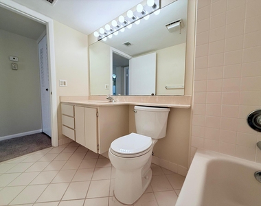 2621 Village Boulevard - Photo Thumbnail 5