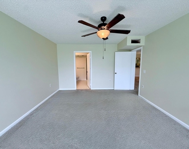 2621 Village Boulevard - Photo Thumbnail 16