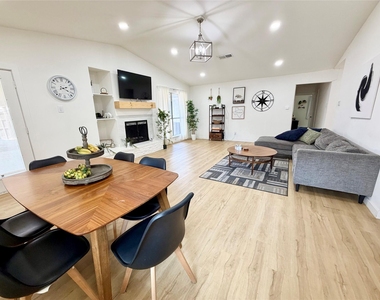 12319 High Meadow Drive - Photo Thumbnail 5