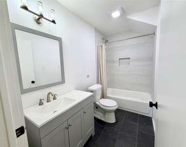 12319 High Meadow Drive - Photo Thumbnail 15