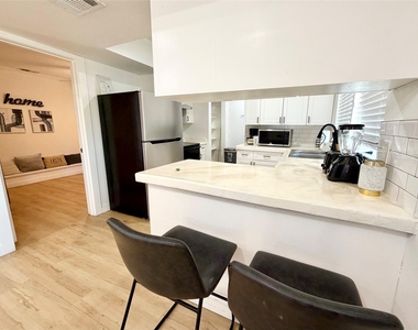 12319 High Meadow Drive - Photo Thumbnail 7