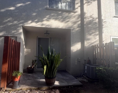 4770 Nw 57th Place - Photo Thumbnail 22