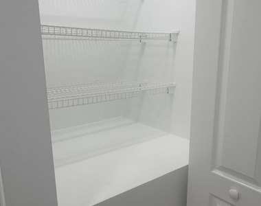 4770 Nw 57th Place - Photo Thumbnail 18