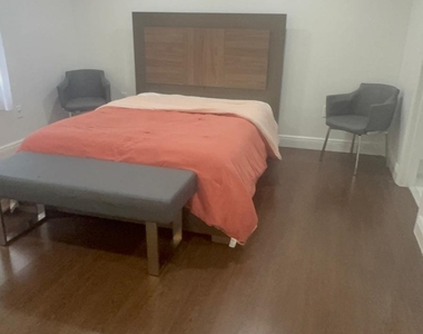 4770 Nw 57th Place - Photo Thumbnail 7