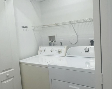 4770 Nw 57th Place - Photo Thumbnail 20
