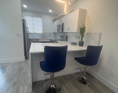 4770 Nw 57th Place - Photo Thumbnail 16