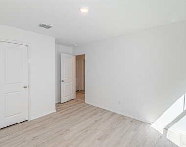 14037 Earlham Street - Photo Thumbnail 21
