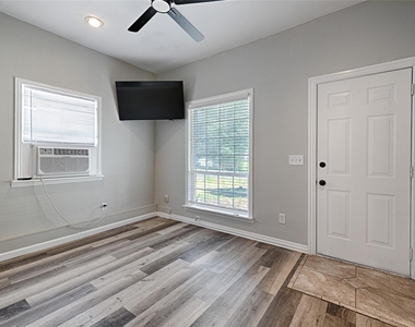 4574 County Road 895 - Photo Thumbnail 10