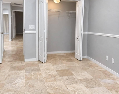 5933 Forest Hill Boulevard - Photo Thumbnail 13
