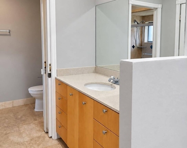 5933 Forest Hill Boulevard - Photo Thumbnail 16