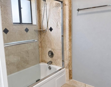 5933 Forest Hill Boulevard - Photo Thumbnail 15