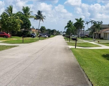 788 Ryanwood Drive - Photo Thumbnail 1