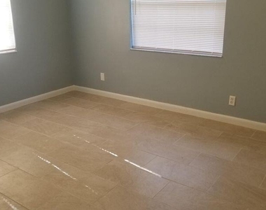 788 Ryanwood Drive - Photo Thumbnail 5