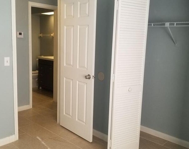 788 Ryanwood Drive - Photo Thumbnail 7