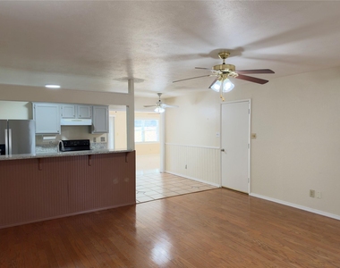 5716 Pearce Street - Photo Thumbnail 1